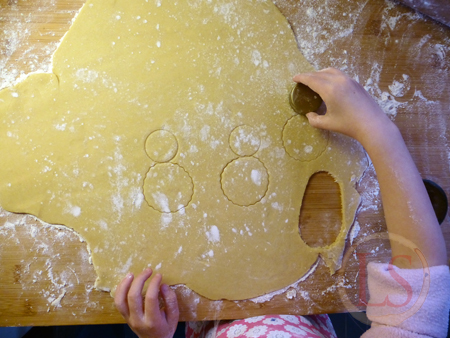 easter egg biscuits shape