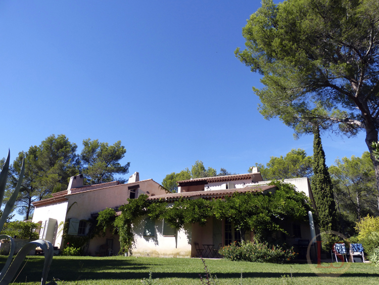 les suvieres villa in la crau review