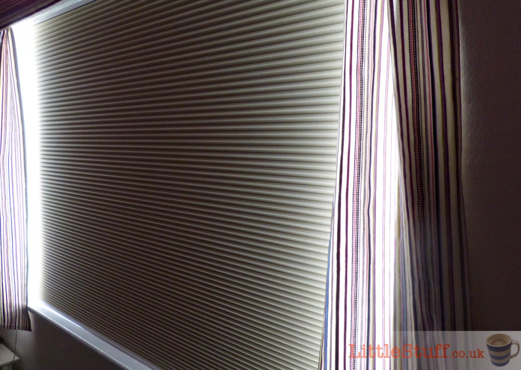 childs-blackout-thermal-blind
