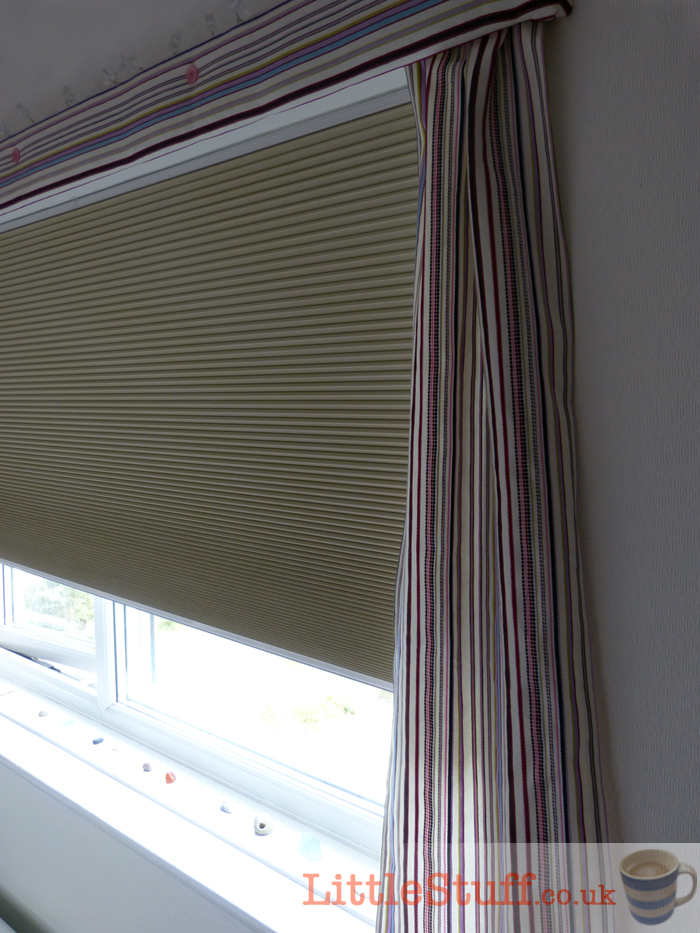 fake-curtains-pelmet-round-blind-for-childs-room