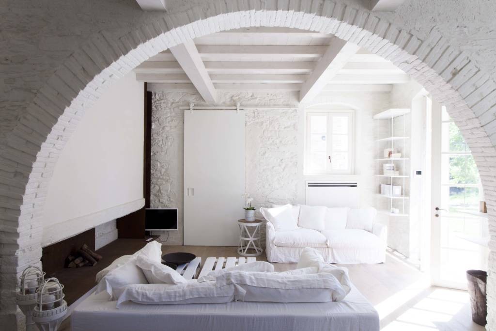 rustic white italian bedroom