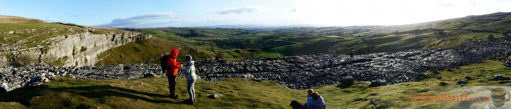 Yorkshire-dales-limestone-pavement-malham