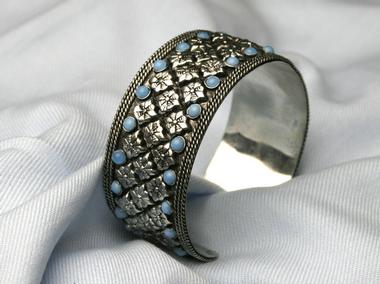 Mothers Day Idea #4 – Fabulous Dahl Cuff Bracelet