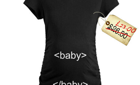 Spotted! Geek Maternity Tee. LOVE.