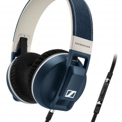 The Ultimate Headphones for your Digital Teen |#ChristmasGiftGuide