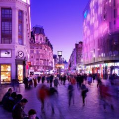 24hrs left to win a Family Day Out In Leicester Square – Dinner & ‘A Christmas Carol’! | #LittleStuff24