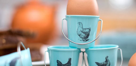 Spotted! PERFECT Vintage Chicken Pail Egg Cups