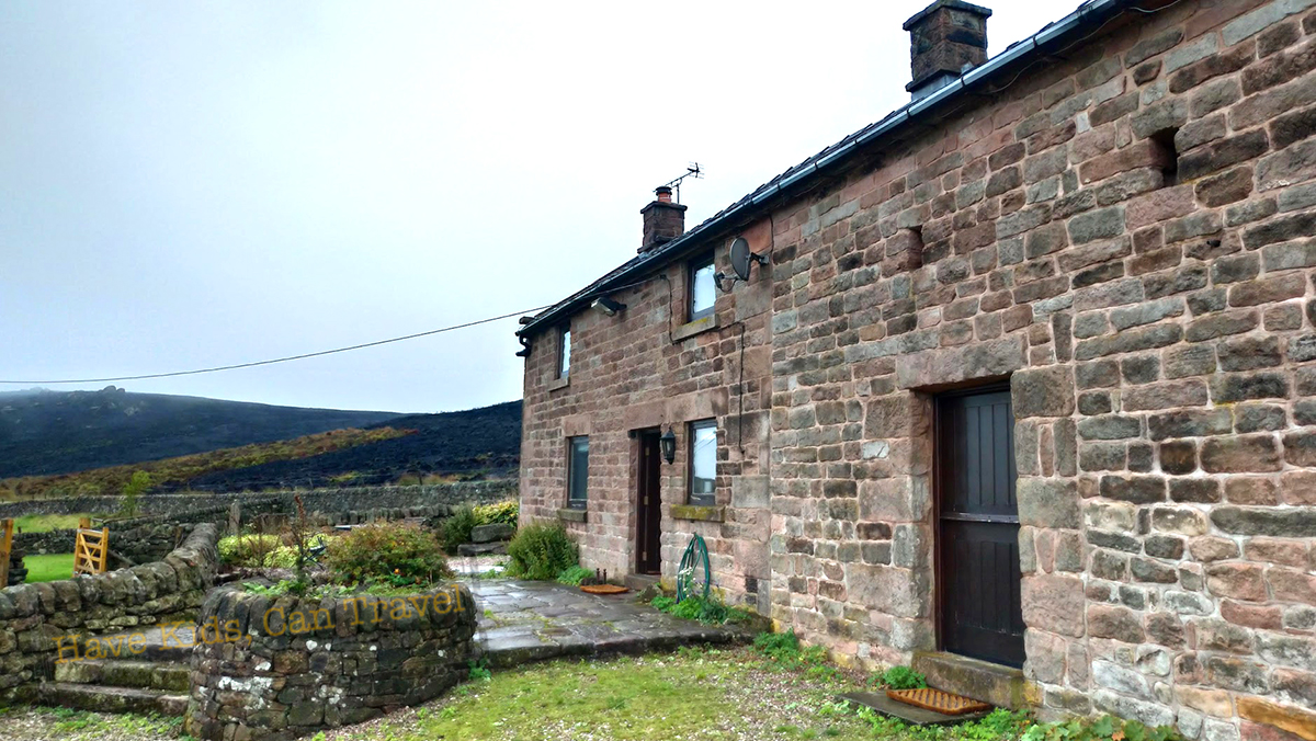 Shawside Farm is a Peak District holiday cottages