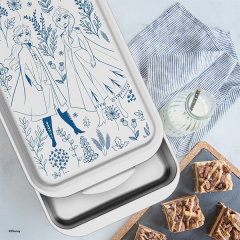 Win an £87 ‘Frozen 2’ Bakeware set from Nordic Ware | #WinterStuff