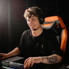 How to Make Money Gaming: Tips for Turning Play Video Games into Profit