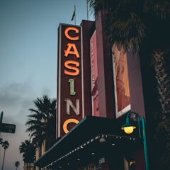 From buildings to smartphones: How casinos have evolved in the last decades