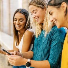 How eSIM Is Reshaping Cross-Border Banking