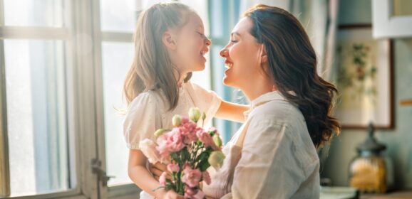 Mother’s Day Flowers: How to Choose a Bouquet That Feels Truly Personal