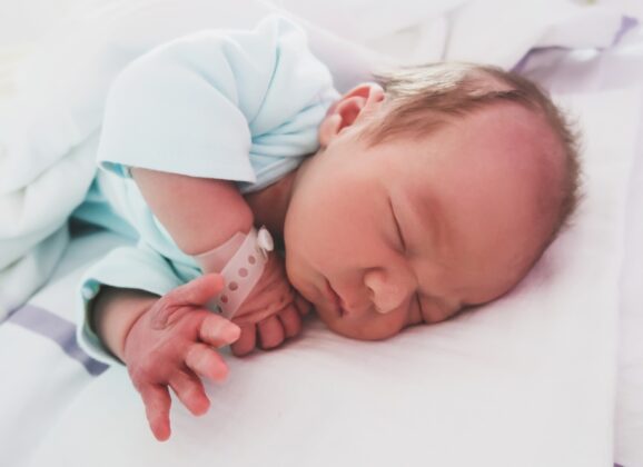 The small feeding essentials that make everyday parenting easier