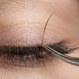 The Hidden Risks of Pulling Out Lash Extensions Yourself