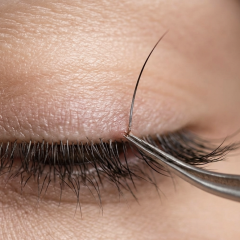The Hidden Risks of Pulling Out Lash Extensions Yourself