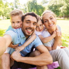 How to Take Better, More Natural-Looking Family Photos
