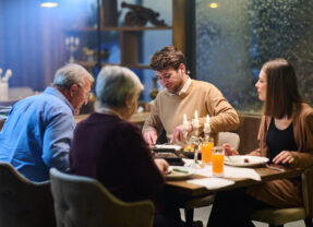 Simple Ways to Make Family Gatherings Feel Special Without Overspending